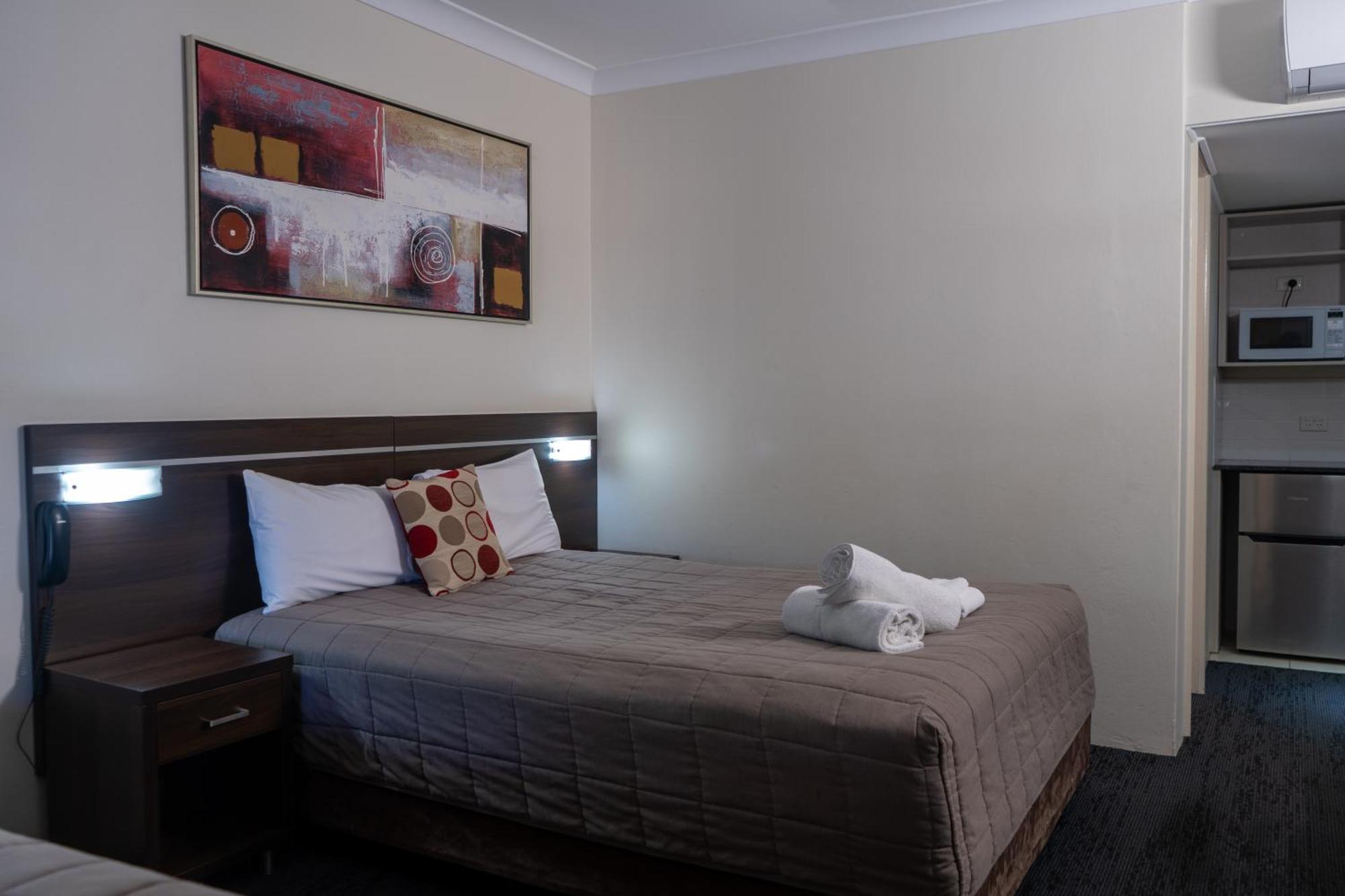 Golden West Motor Inn Dubbo Buitenkant foto