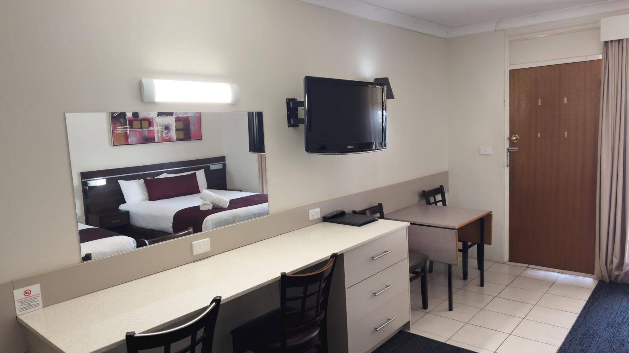 Golden West Motor Inn Dubbo Buitenkant foto
